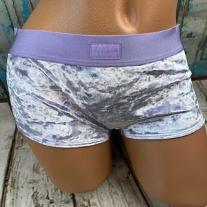 🍑5/$40 VS PINK Velvet Shortie Panty